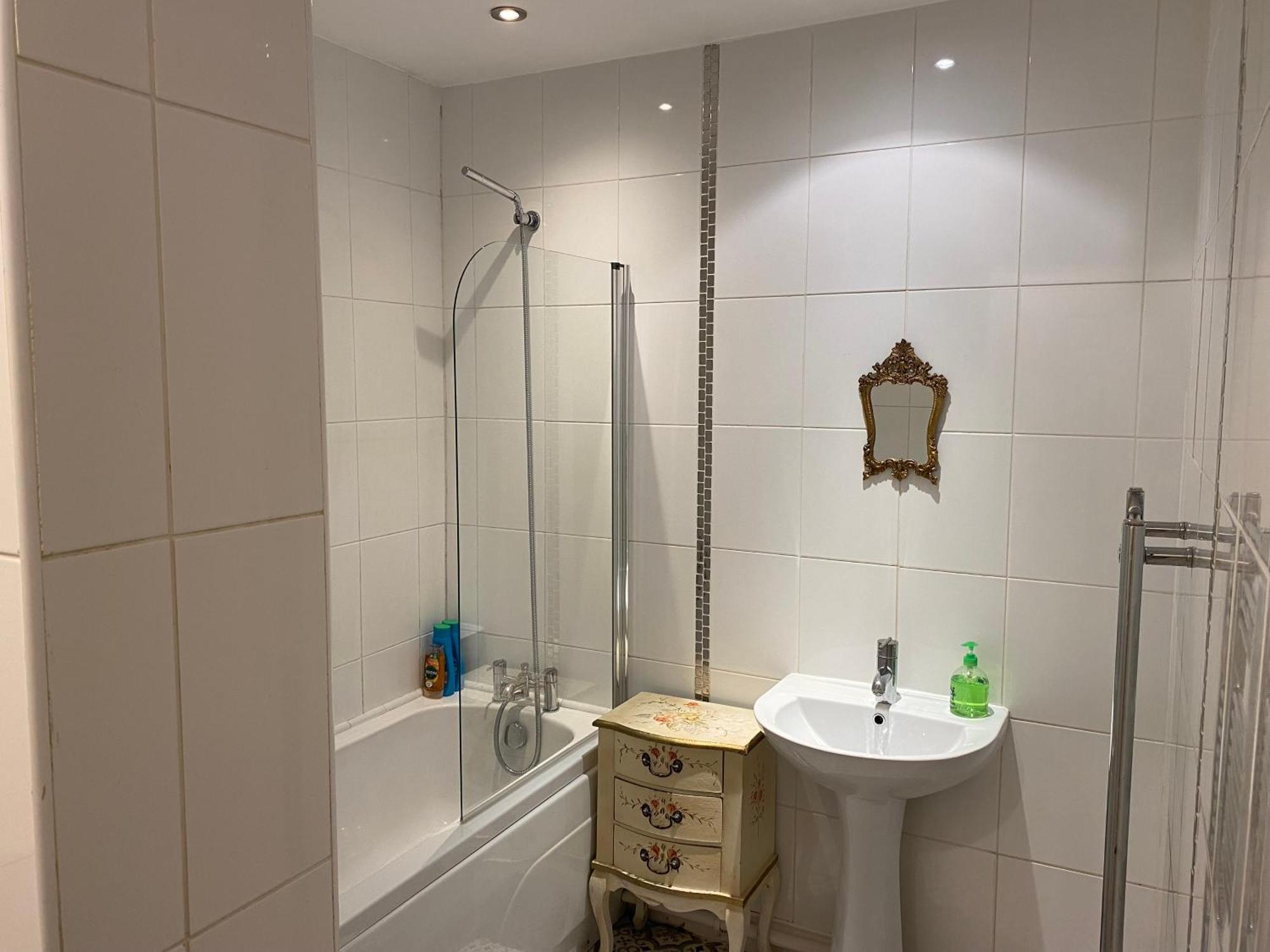 Quirky Town Centre Apartment With River Terrace Macclesfield Esterno foto