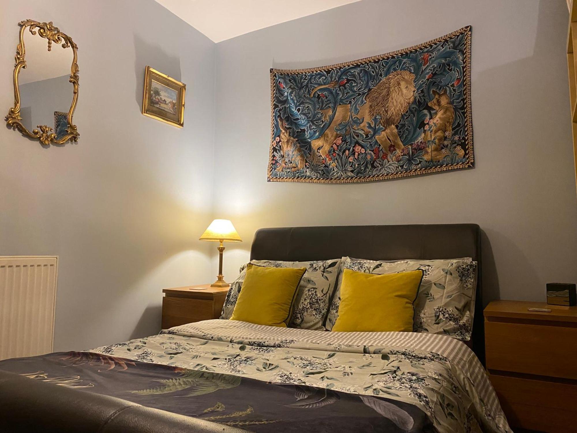 Quirky Town Centre Apartment With River Terrace Macclesfield Esterno foto